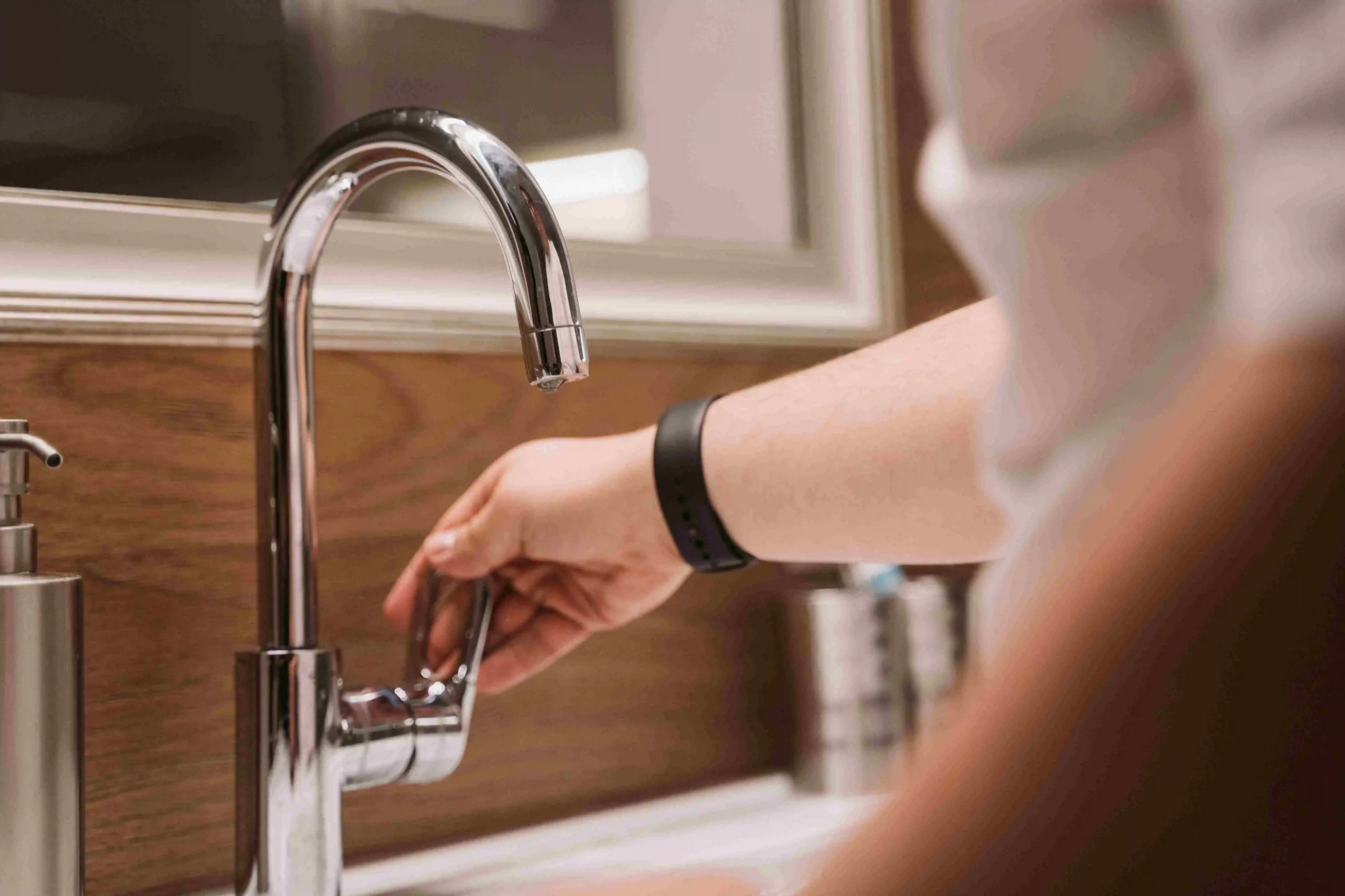 Newly replaced kitchen faucet installed in a Palm Coast, FL home